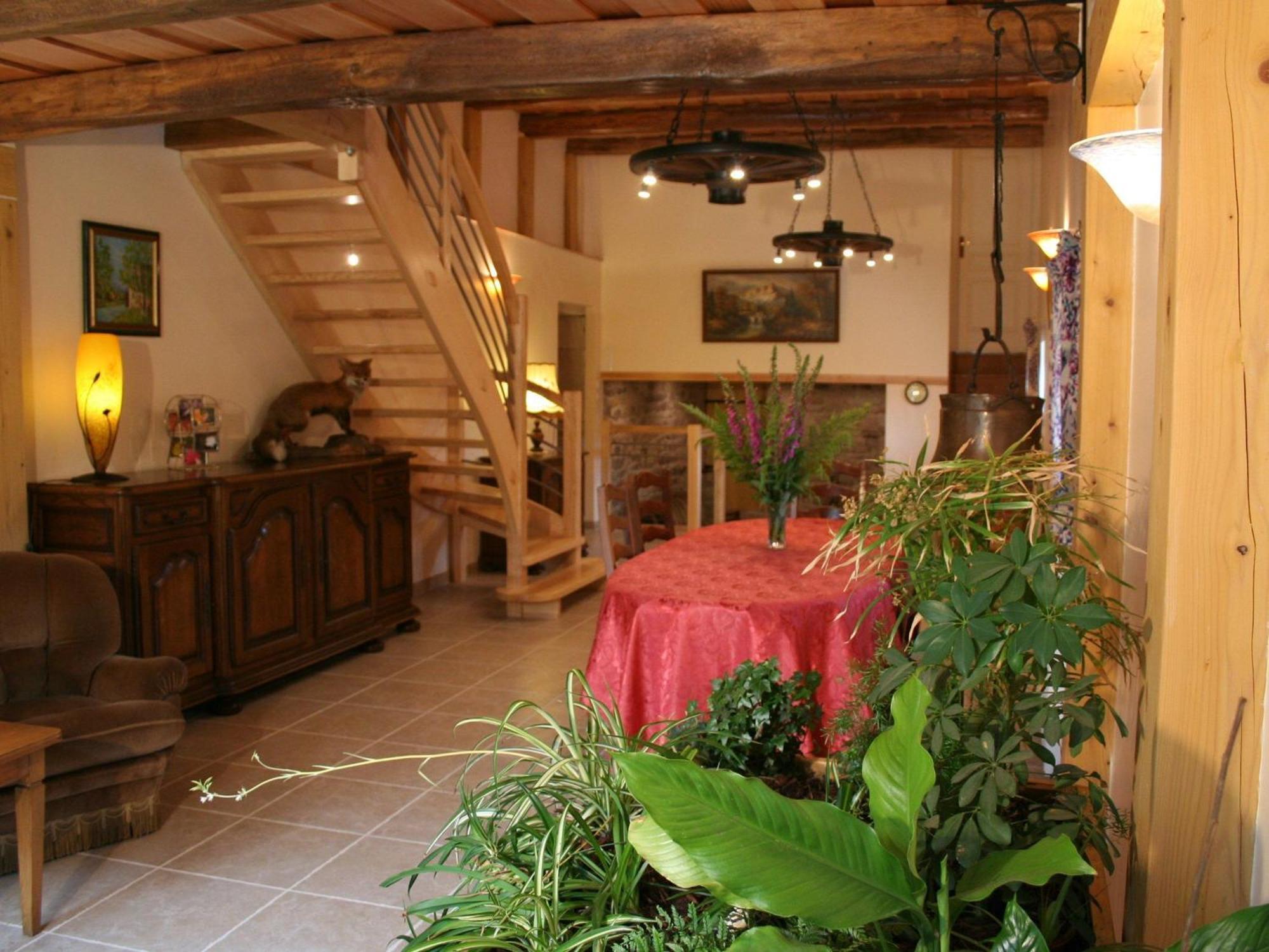 Chambre Rubis: Elegance Et Confort En Pleine Nature - Fr-1-589-723 Bed & Breakfast Le Clerjus Exterior photo